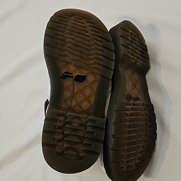 GIRLS Dr. Martens 1460 Boot White Leather size 2 - Picture 4 of 7